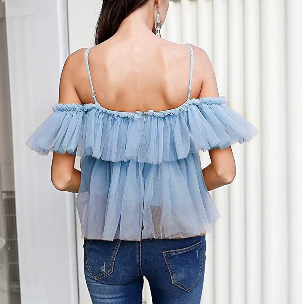 Off the Shoulder Top! - Picture 4 of 9